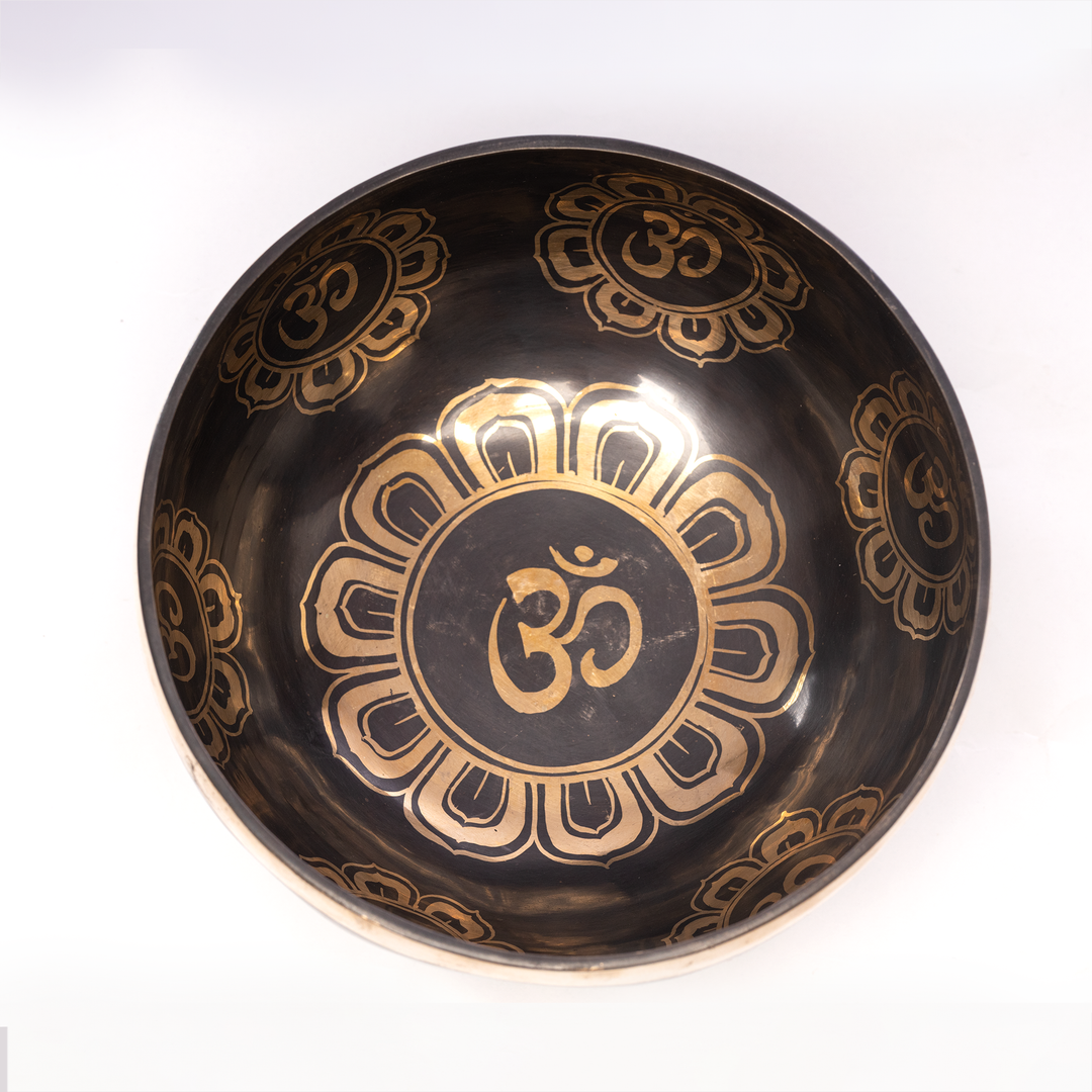 Om Carved Singing Bowl | Deep Reasonance