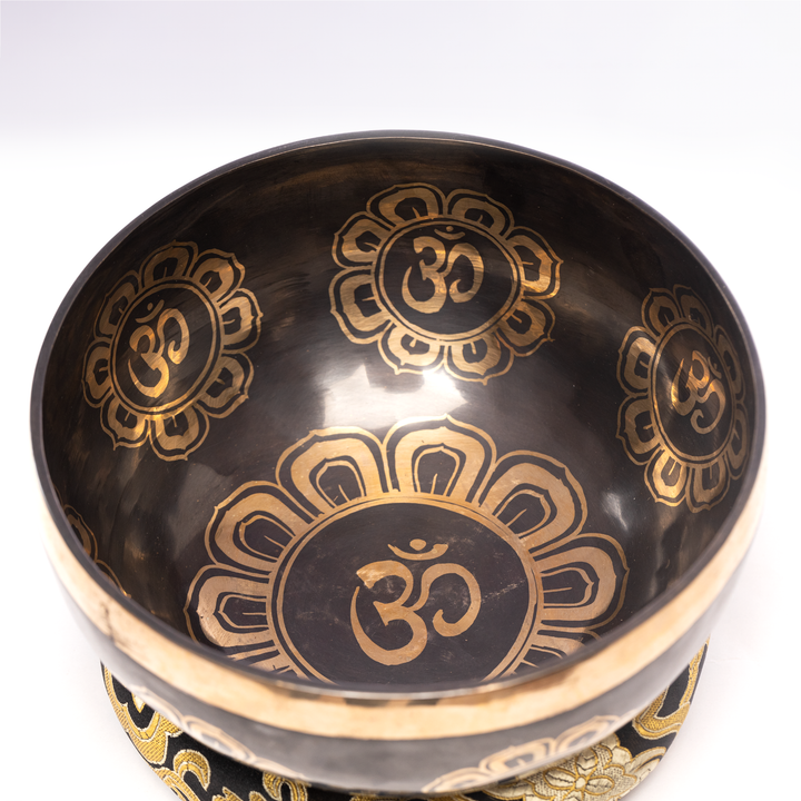 Om Carved Singing Bowl | Deep Reasonance