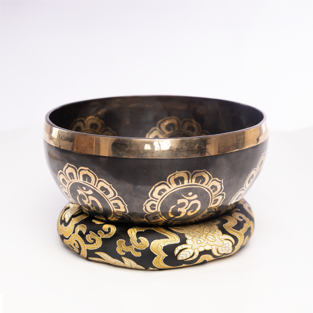 Om Carved Singing Bowl | Deep Reasonance
