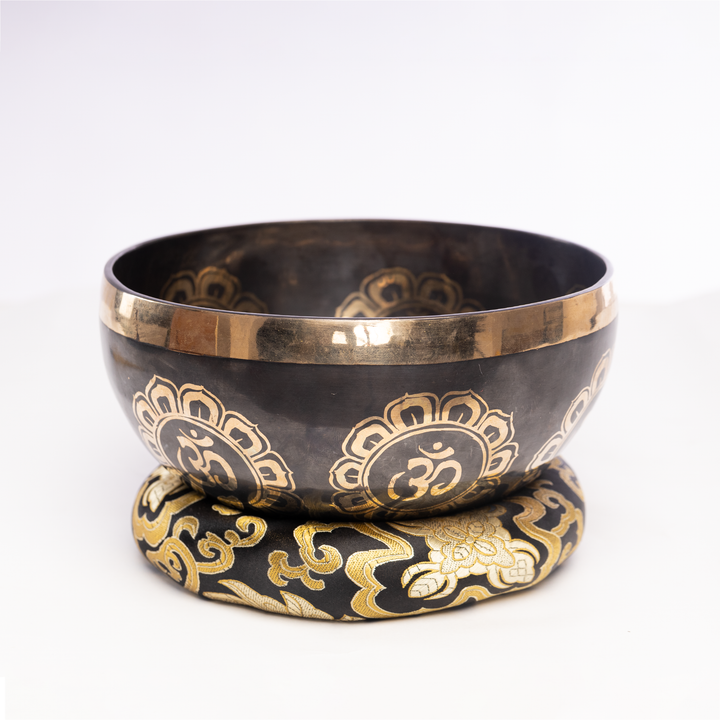 Om Carved Singing Bowl | Deep Reasonance