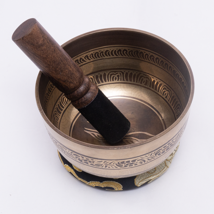 Buddha eye singing bowl